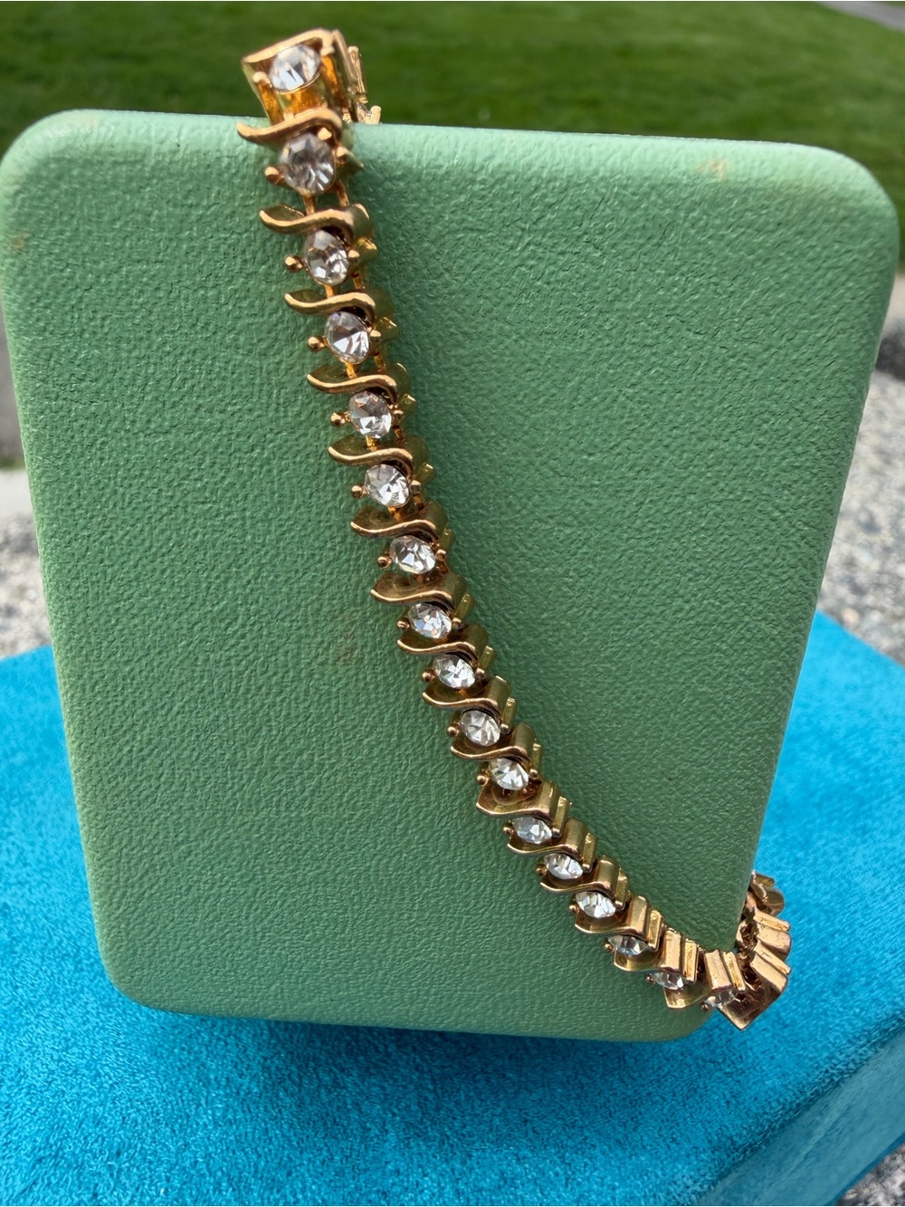 24KGP S-Link Tennis Bracelet - Clear Stones - Picture 3 of 8